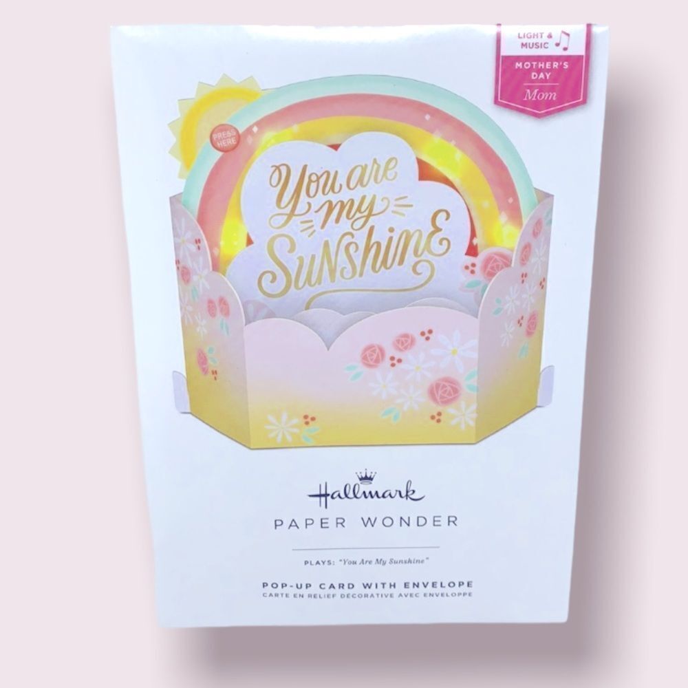 Hallmark Paper Wonder Musical Pop-Up Card “You are my Sunshine” Mother’s Day